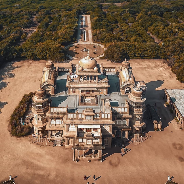 Vijay Vilas Palace , Mandvi